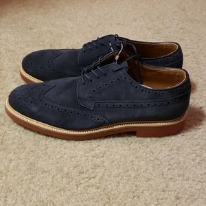 Brand new shoes but it doesn't have tags on it